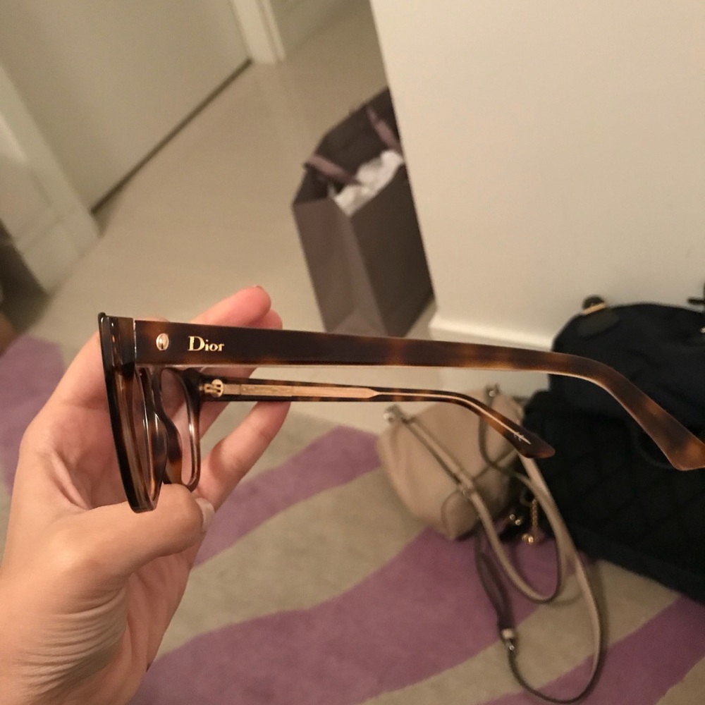 Reading glasses - Picture 2 of 4